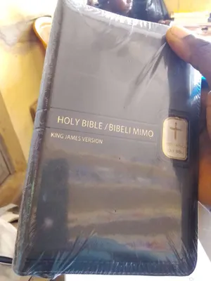 BSN English and Yoruba with Flap Bible